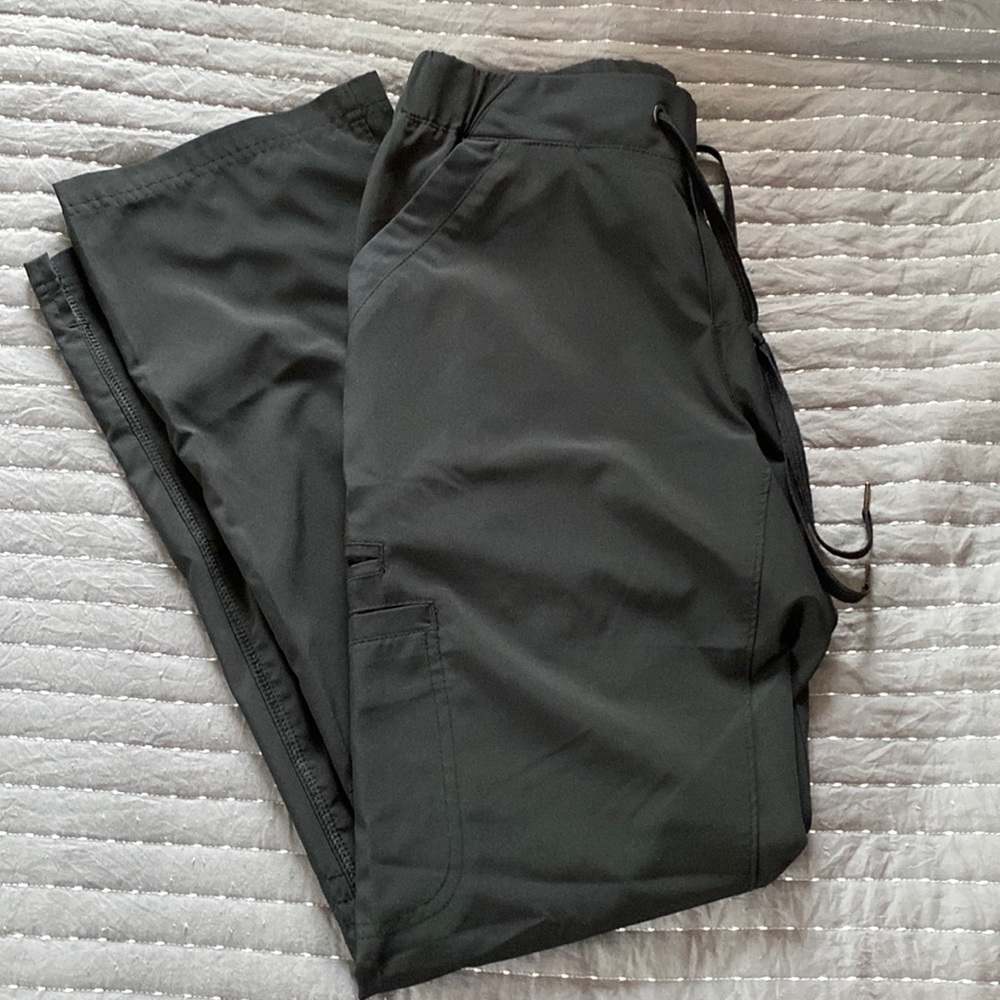Women scrub pants